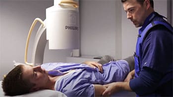 mri arthrogram doctor comforting patient