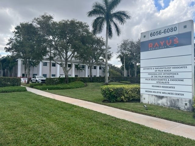 RAYUS Radiology diagnostic imaging center in El Clair Medical Center 6080 W Boynton Beach Boulevard Suite 140, Boynton Beach, FL 33437