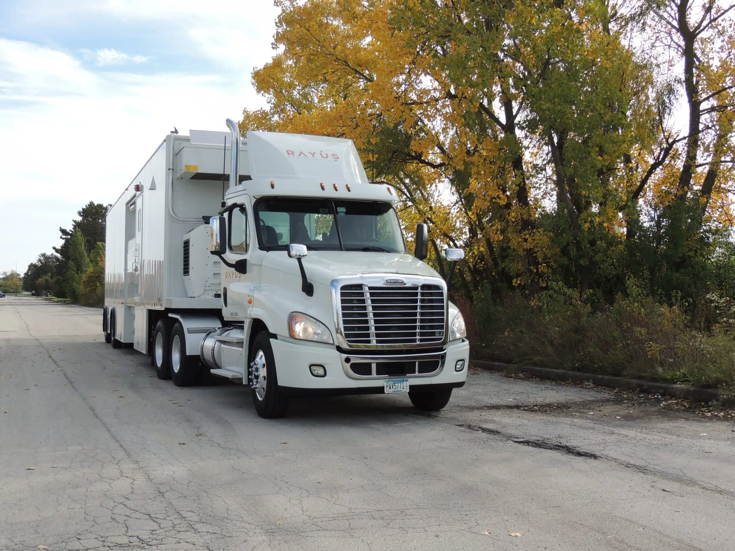 front end of rayus mobile imaging truck